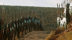 extant_GameOfThrones_3x07-TheBearAndTheMaidenFair_2050