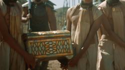 extant_GameOfThrones_3x07-TheBearAndTheMaidenFair_2116