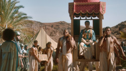 extant_GameOfThrones_3x07-TheBearAndTheMaidenFair_2172