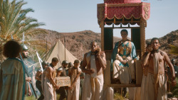 extant_GameOfThrones_3x07-TheBearAndTheMaidenFair_2173