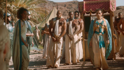 extant_GameOfThrones_3x07-TheBearAndTheMaidenFair_2185