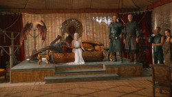 extant_GameOfThrones_3x07-TheBearAndTheMaidenFair_2191