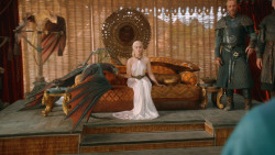 extant_GameOfThrones_3x07-TheBearAndTheMaidenFair_2199