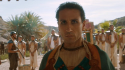 extant_GameOfThrones_3x07-TheBearAndTheMaidenFair_2203