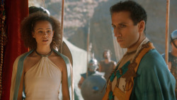 extant_GameOfThrones_3x07-TheBearAndTheMaidenFair_2209