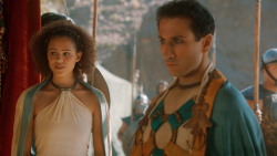 extant_GameOfThrones_3x07-TheBearAndTheMaidenFair_2215