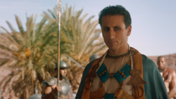 extant_GameOfThrones_3x07-TheBearAndTheMaidenFair_2237