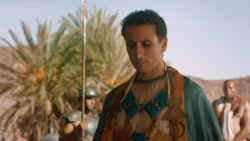 extant_GameOfThrones_3x07-TheBearAndTheMaidenFair_2238