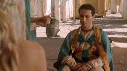 extant_GameOfThrones_3x07-TheBearAndTheMaidenFair_2259