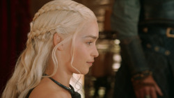 extant_GameOfThrones_3x07-TheBearAndTheMaidenFair_2262