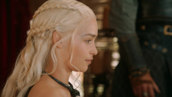 extant_GameOfThrones_3x07-TheBearAndTheMaidenFair_2265