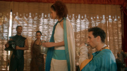 extant_GameOfThrones_3x07-TheBearAndTheMaidenFair_2266
