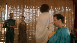 extant_GameOfThrones_3x07-TheBearAndTheMaidenFair_2268