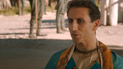 extant_GameOfThrones_3x07-TheBearAndTheMaidenFair_2280