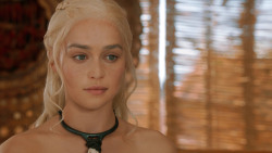 extant_GameOfThrones_3x07-TheBearAndTheMaidenFair_2291