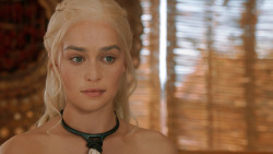 extant_GameOfThrones_3x07-TheBearAndTheMaidenFair_2294