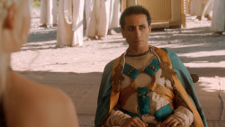 extant_GameOfThrones_3x07-TheBearAndTheMaidenFair_2313
