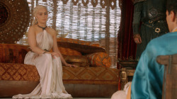 extant_GameOfThrones_3x07-TheBearAndTheMaidenFair_2318
