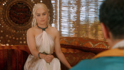 extant_GameOfThrones_3x07-TheBearAndTheMaidenFair_2335