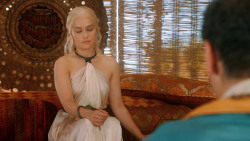 extant_GameOfThrones_3x07-TheBearAndTheMaidenFair_2342