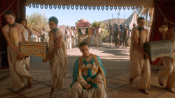 extant_GameOfThrones_3x07-TheBearAndTheMaidenFair_2360