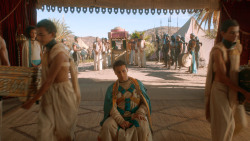 extant_GameOfThrones_3x07-TheBearAndTheMaidenFair_2361