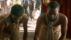 extant_GameOfThrones_3x07-TheBearAndTheMaidenFair_2364