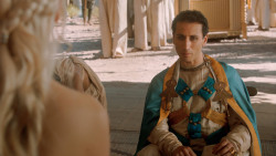 extant_GameOfThrones_3x07-TheBearAndTheMaidenFair_2403