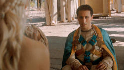 extant_GameOfThrones_3x07-TheBearAndTheMaidenFair_2407