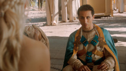 extant_GameOfThrones_3x07-TheBearAndTheMaidenFair_2412