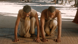 extant_GameOfThrones_3x07-TheBearAndTheMaidenFair_2419