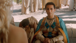 extant_GameOfThrones_3x07-TheBearAndTheMaidenFair_2426