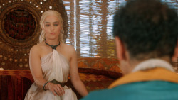 extant_GameOfThrones_3x07-TheBearAndTheMaidenFair_2443