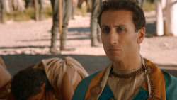 extant_GameOfThrones_3x07-TheBearAndTheMaidenFair_2450