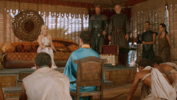 extant_GameOfThrones_3x07-TheBearAndTheMaidenFair_2454