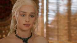 extant_GameOfThrones_3x07-TheBearAndTheMaidenFair_2465