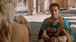 extant_GameOfThrones_3x07-TheBearAndTheMaidenFair_2473