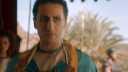 extant_GameOfThrones_3x07-TheBearAndTheMaidenFair_2500