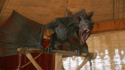 extant_GameOfThrones_3x07-TheBearAndTheMaidenFair_2503