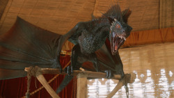 extant_GameOfThrones_3x07-TheBearAndTheMaidenFair_2504