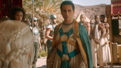 extant_GameOfThrones_3x07-TheBearAndTheMaidenFair_2521