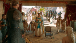 extant_GameOfThrones_3x07-TheBearAndTheMaidenFair_2526