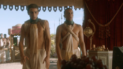extant_GameOfThrones_3x07-TheBearAndTheMaidenFair_2530