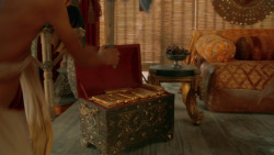 extant_GameOfThrones_3x07-TheBearAndTheMaidenFair_2532
