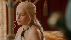 extant_GameOfThrones_3x07-TheBearAndTheMaidenFair_2582