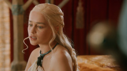 extant_GameOfThrones_3x07-TheBearAndTheMaidenFair_2584