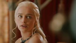 extant_GameOfThrones_3x07-TheBearAndTheMaidenFair_2593
