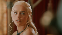 extant_GameOfThrones_3x07-TheBearAndTheMaidenFair_2594