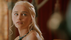extant_GameOfThrones_3x07-TheBearAndTheMaidenFair_2595