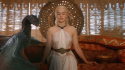 extant_GameOfThrones_3x07-TheBearAndTheMaidenFair_2602